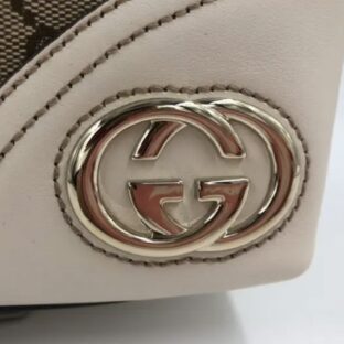 Gucci(グッチ)のトートバッグ持って、モヤモヤの梅雨の感じを吹き飛ばしましょう‼