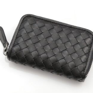 Bottega Veneta(ボッテガ ヴェネタ)56歳ですが、まだまだこれからですのでよろしくおねがいします。