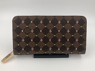 ルイヴィトンの花柄の長財布